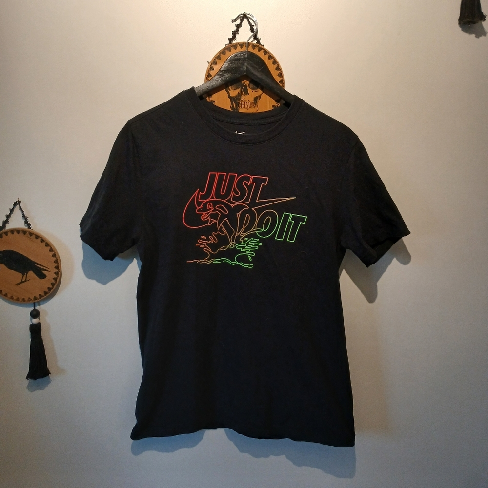 Nike Black Graphic Men's T-Shirt